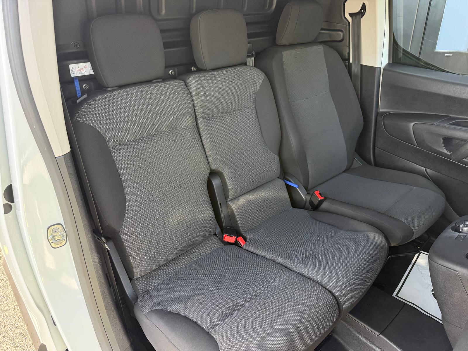 Peugeot PARTNER STANDARD 650KG BLUEHDI 130CH S&S ASPHALT EAT8 – Image 5