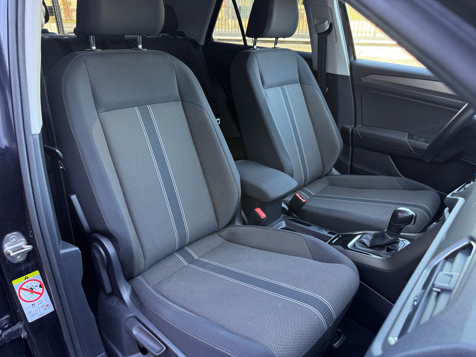 Volkswagen T-ROC 2.0 TDI 150CH LOUNGE BUSINESS DSG7 145G – Image 4