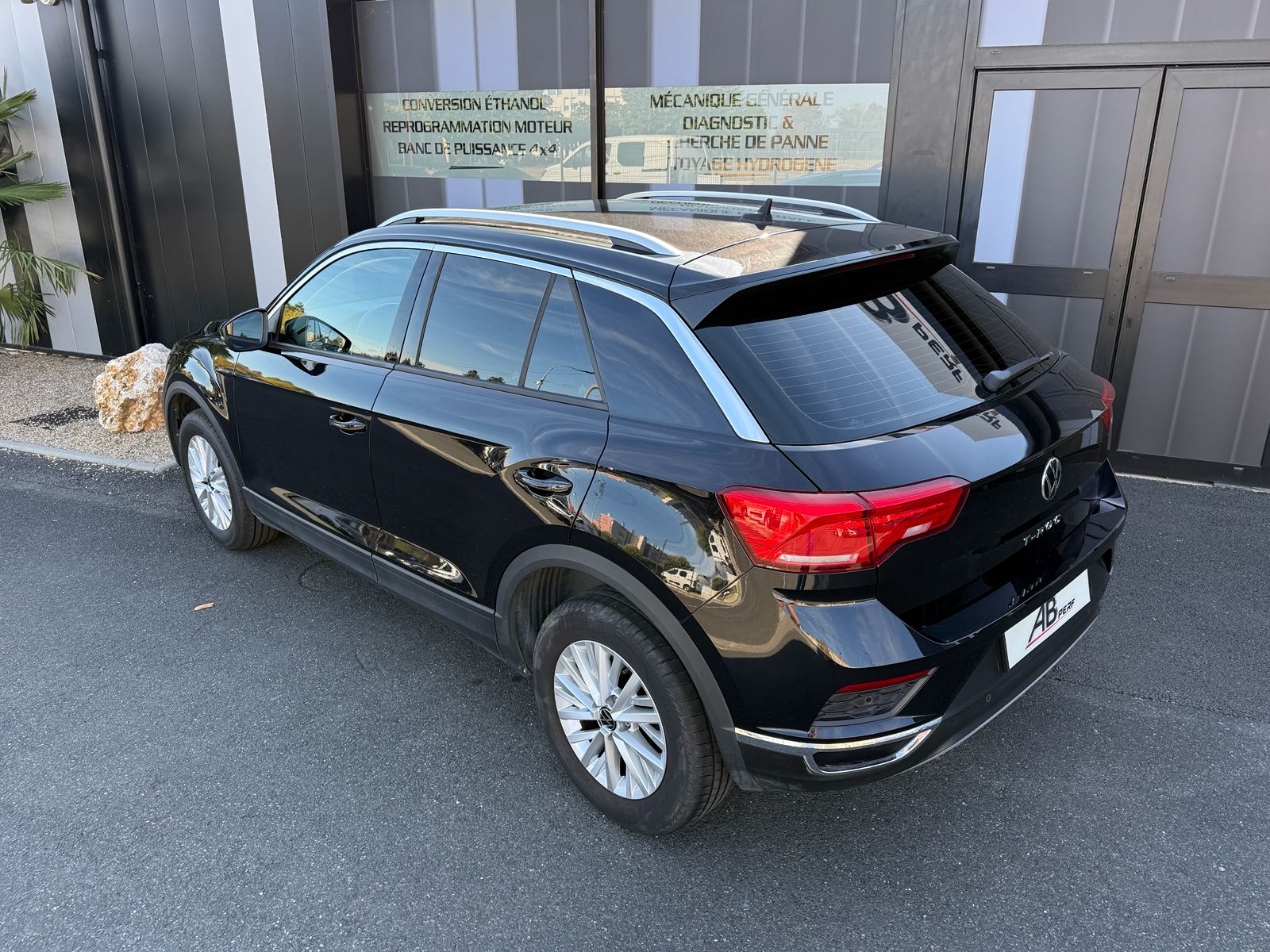Volkswagen T-ROC 2.0 TDI 150CH LOUNGE BUSINESS DSG7 145G – Image 13